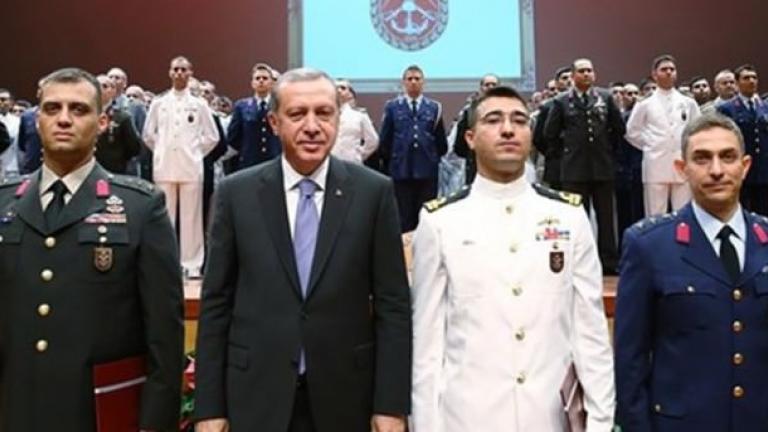 Συνεχίζεται η παράνοια του Ερντογάν: Έβαλε να συλλάβουν διευθυντή της στρατιωτικής σχολής για διασυνδέσεις με τους γκιουλενιστές