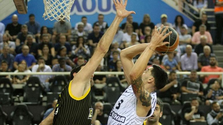Basket League: "Τέζαρε" την ΑΕΚ και πήρε προβάδισμα ο ΠΑΟΚ