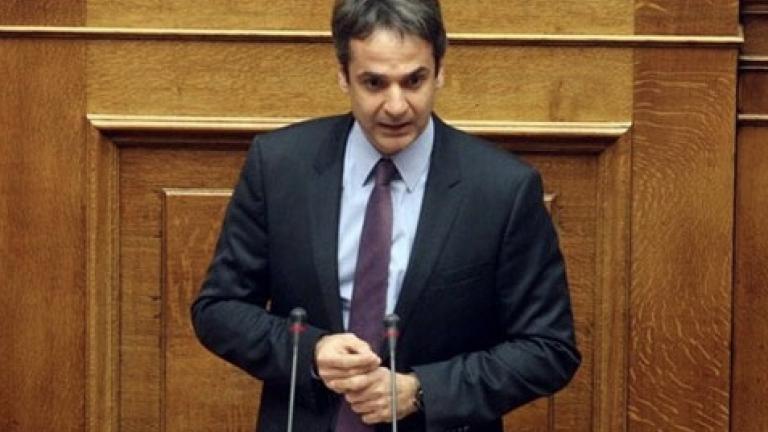 Πολλές απορίες για τα πυρά του Κυριάκου Μητσοτάκη στην κυβέρνηση Καραμανλή