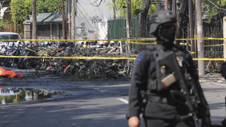 Ινδονησία: Βάση της αστυνομίας έγινε σήμερα στόχος επίθεσης καμικάζι