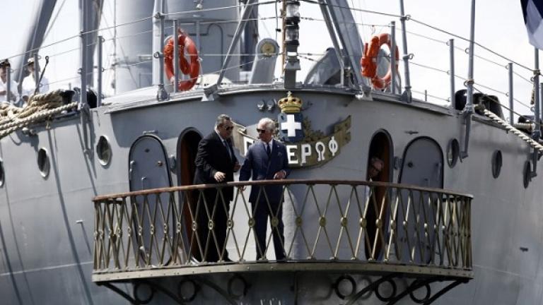 Ο πρίγκηπας Κάρολος ξεναγήθηκε στο πλωτό ναυτικό μουσείο θωρηκτό «Γ. Αβέρωφ» (ΦΩΤΟ-ΒΙΝΤΕΟ)
