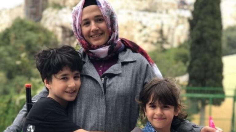 Η συγκλονιστική ιστορία της Εσμα που έφυγε με τα 3 παιδιά της για να γλιτώσει από τον Ερντογάν και πέθανε στην Ελλάδα πριν 