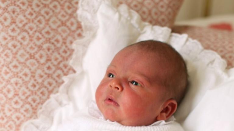 Στη δημοσιότητα οι πρώτες φωτογραφίες του νεογέννητου πρίγκηπα! (ΦΩΤΟ)