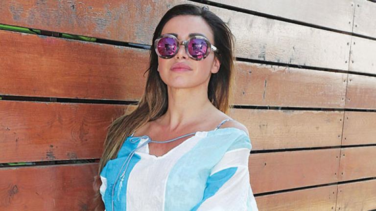 Στα... μέλια η Φαρμάκη