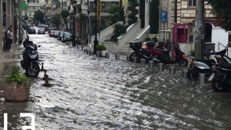Ισχυρή καταιγίδα συνοδευόμενη από χαλάζι έπληξε την Θεσσαλονίκη και χάλασε την αργία του Αγίου Πνεύματος (ΦΩΤΟ)