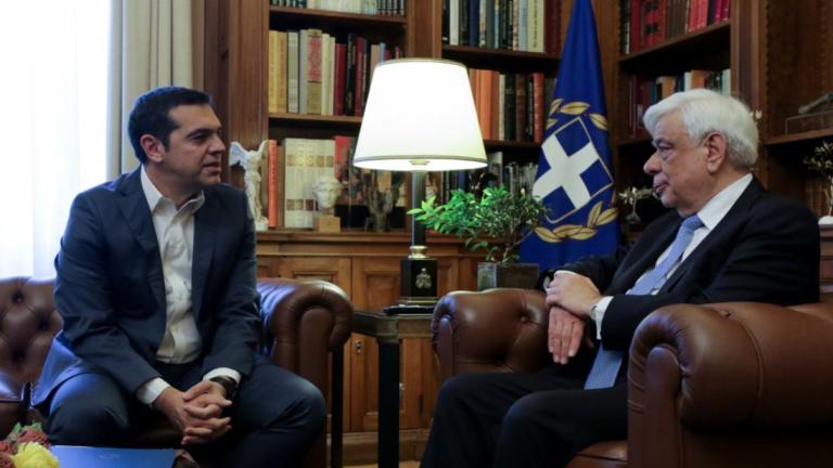 Ο Πρωθυπουργός ενημερώνει τον Πρόεδρο της Δημοκρατίας για την ονομασία των Σκοπίων 