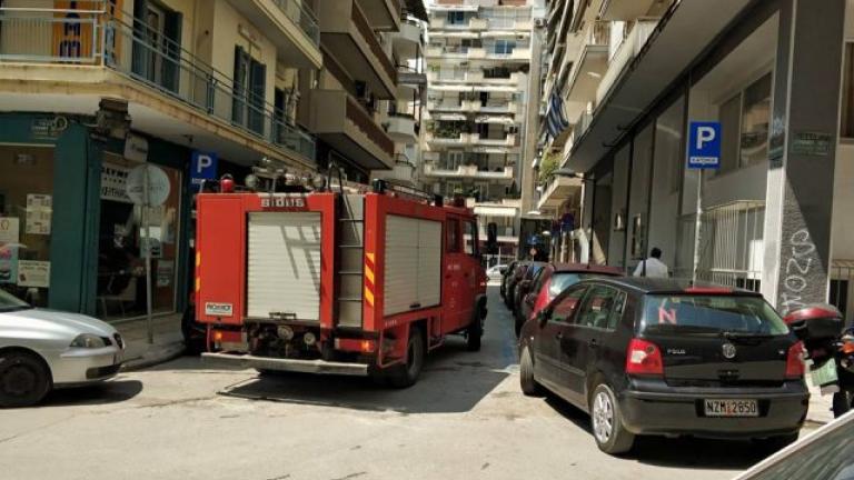 Μεγάλη κινητοποίηση της Πυροσβεστικής Υπηρεσίας, του ΕΚΑΒ και του Στρατού είναι σε εξέλιξη στο κέντρο της Θεσσαλονίκης