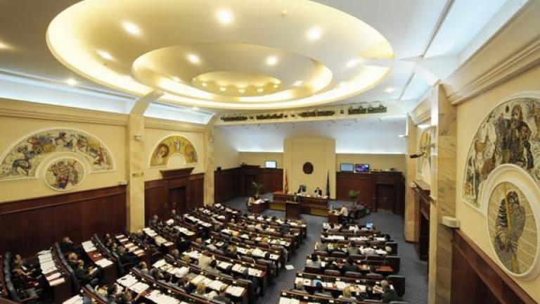 Σκόπια: Η Ολομέλεια του Κοινοβουλίου ενέκρινε τη συμφωνία 