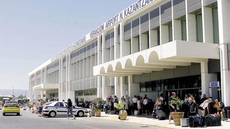 Αεροδρόμιο Ηρακλείου: Συνελήφθησαν για πλαστά ταξιδιωτικά έγγραφα