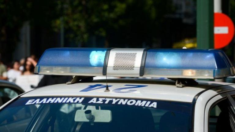 Συνελήφθη 57χρονη που εξαπατούσε πολίτες υποσχόμενη ότι θα μεσολαβήσει να προσληφθούν σε πρεσβείες ξένων χωρών 