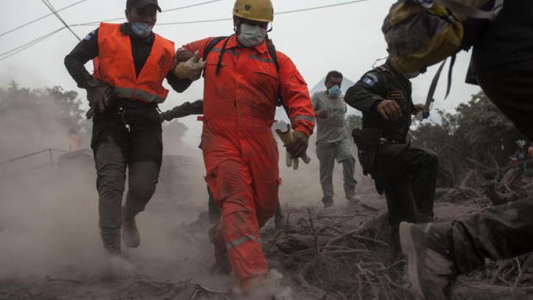 Γουατεμάλα: Ο νεότερος απολογισμός της έκρηξης του ηφαιστείου Φουέγο—65 νεκροί—ενδέχεται να αυξηθεί ακόμα περισσότερο 