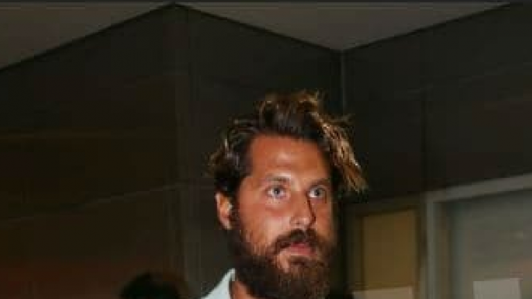 Survivor: Στην Ελλάδα έφτασε ο Νάσος Παπαργυρόπουλος-Ποιος τον περίμενε στο αεροδρόμιο (ΦΩΤΟ)