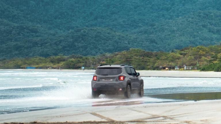 Φέτος το καλοκαίρι, η Jeep σηκώνει πανί και ταξιδεύει στην Πάρο για να στηρίξει  το Paros International Wind Odyssey 2018