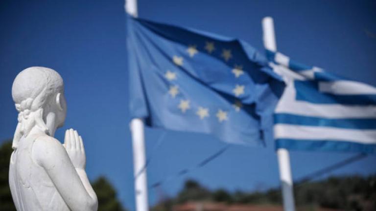 Bloomberg: Τα μέτρα και η διαδικασία ελάφρυνσης του ελληνικού χρέους 