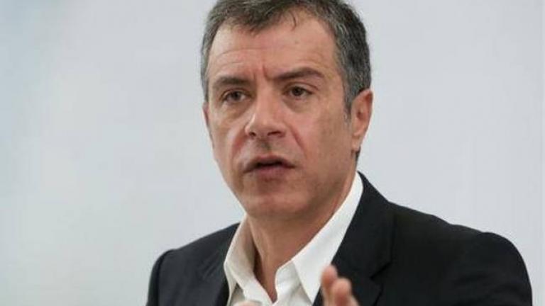 Θεοδωράκης: Η εξωτερική πολιτική της Ελλάδας δεν τελειώνει με τους ΣΥΡΙΖΑ-ΑΝΕΛ-Αν φύγει ο Καμμένος, πάμε σε εκλογές 