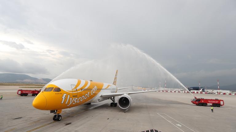 Πέρασε ένας χρόνος από τότε που η αεροπορική εταιρία  Scoot , θυγατρική της Singapore Airlines, ξεκίνησε τις απευθείας πτήσεις από την  Αθήνα στη Σιγκαπούρη