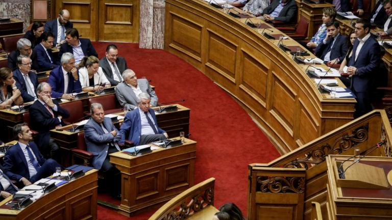 Ο πρωθυπουργός ενημερώνει την Ολομέλεια για τη συμφωνία με την ΠΓΔΜ