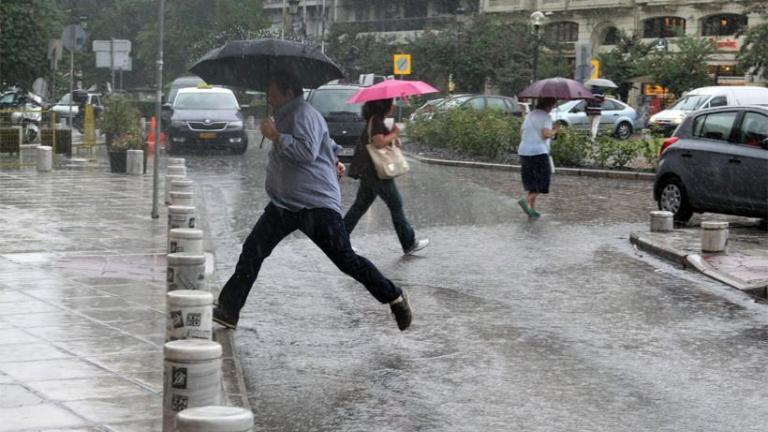 ΚΑΙΡΟΣ 19/6/2018: Άστατος καιρός με τοπικές βροχές και σποραδικές καταιγίδες