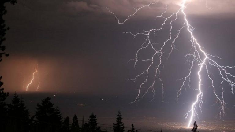 ΚΑΙΡΟΣ 15/6/2018: Ισχυρές βροχές, καταιγίδες και χαλάζι φέρνει ο «Μίνωας»