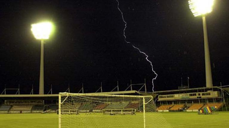 Κεραυνός χτύπησε 15χρονο σε γήπεδο στην Λάρισα-Σε κρίσιμη κατάσταση