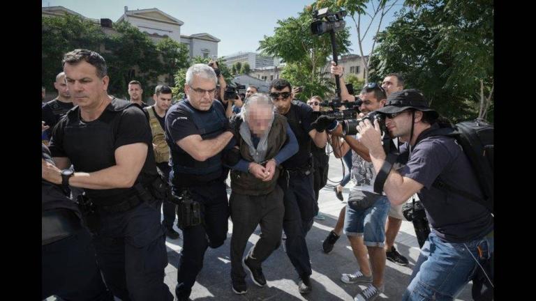 Με ένταση ξεκίνησε η δίκη για τη δολοφονία της Δ. Ζέμπερη