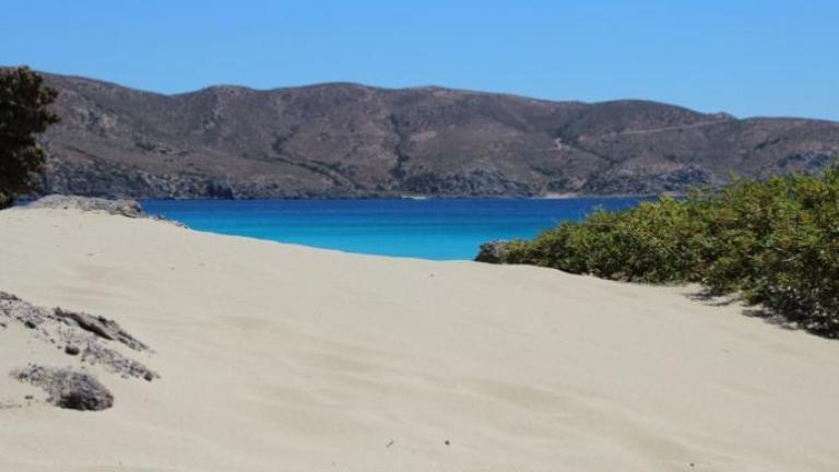 Λες και είσαι στην Αφρική... Η άγνωστη ελληνική παραλία που βρίσκεται στις καλύτερες παρθένες παραλίες της Ευρώπης - Έχετε πάει; 