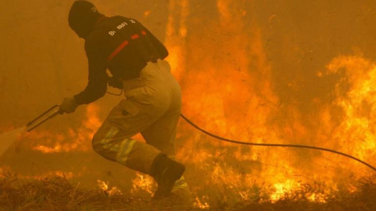 Το άρθρο του γνωστού Τουρκοκύπριου δημοσιογράφου Σενέρ Λεβέντ για εκείνους που έγραψαν στα social media «να είναι μπόλικες οι πυρκαγιές σου Ελλάδα»