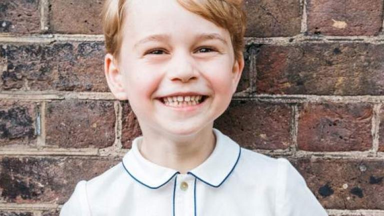 Φοράει βρώμικα T-shirt και έχει γρατζουνιές - Η ζωή του πρίγκιπα Τζορτζ πίσω από τις κλειστές πόρτες του παλατιού (ΦΩΤΟ)