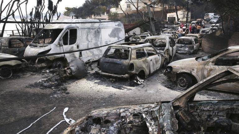 Χρηστικό: Ποιοι δικαιούνται αποζημίωσης για τα καμμένα τους αυτοκίνητα, εφόσον φυσικά επέζησαν