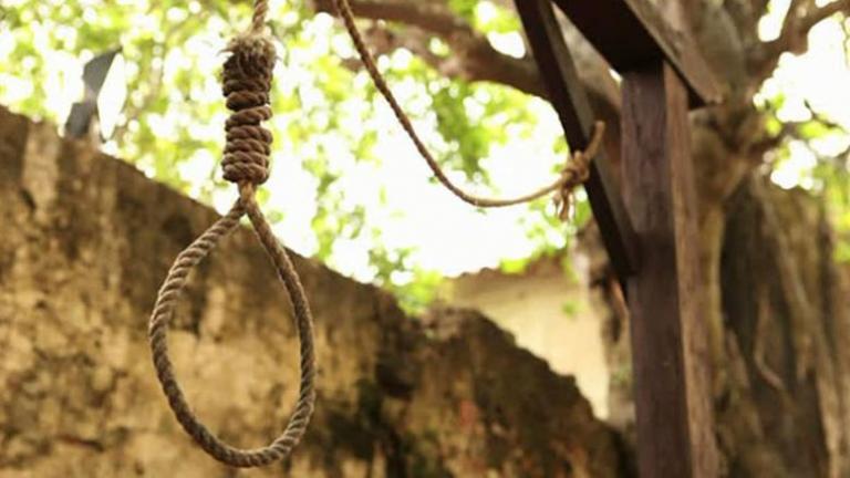 Αποτρόπαια η αυτοκτονία που αντίκρισαν περαστικοί από το πάρκο στην περιοχή του Μπεντεβή στο Ηράκλειο το πρωί της Κυριακής