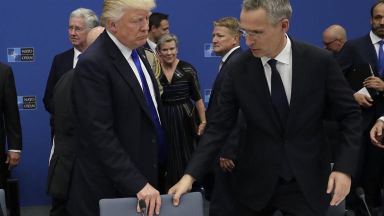Τραμπ προς “μπαταχσήδες” του ΝΑΤΟ: “Δεν θα ΄ναι οι ΗΠΑ ο κουμπαράς όλου του κόσμου”
