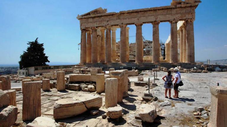 Νωρίτερα κλειστός Κυριακή και Δευτέρα (22 /23/7 ) ο αρχαιολογικός χώρος της Ακρόπολης και του Διονυσιακού Θεάτρου, λόγω καύσωνα