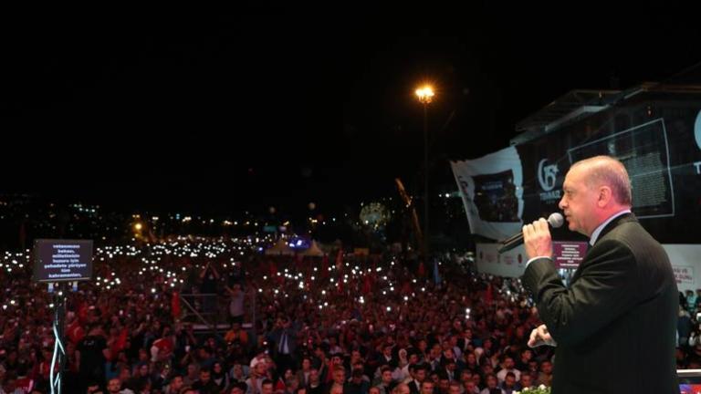 Ερντογάν: «Δεν θα ξεχάσουμε ποτέ όσους προστάτεψαν τους πραξικοπηματίες»
