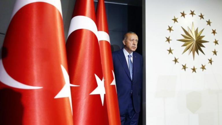 Ένα βήμα πριν από το «κανόνι» οι τουρκικές τράπεζες: Προειδοποιήσεις από τον οίκο Fitch
