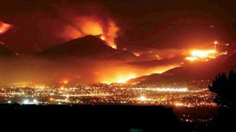 16 τουλάχιστον αγνοούμενοι στην 7η πιο καταστροφική πυρκαγιά στην ιστορία της Καλιφόρνια
