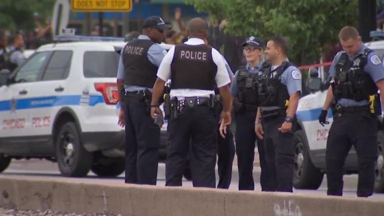 Βίαιες συγκρούσεις στο Σικάγο μετά τον θάνατο άνδρα από πυρά αστυνομικών