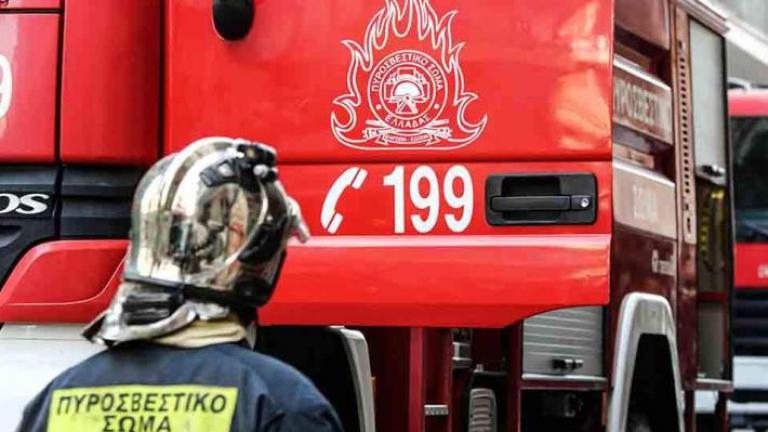 Χανιά: Πυρκαγιά προκάλεσε σοβαρές υλικές ζημιές σε τρία οχήματα	