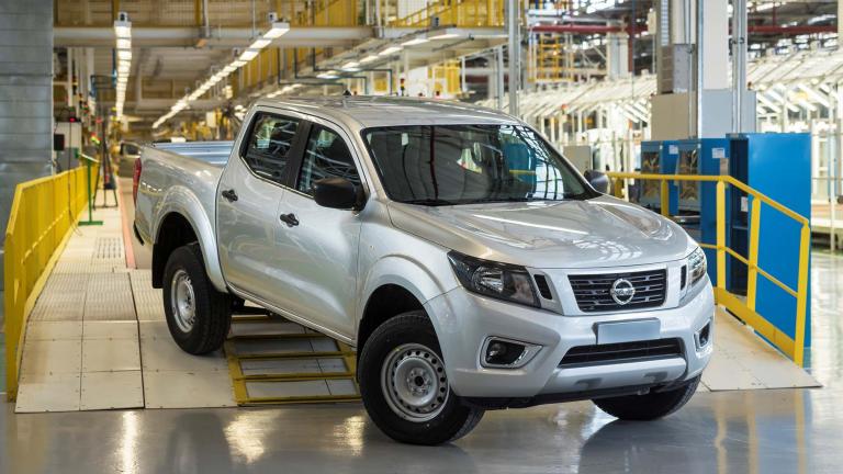 Η παγκόσμια ζήτηση για το δημοφιλές pickup Navara ανάγκασε τους γιαπωνέζους να βάλουν μπροστά και  5η γραμμή παραγωγής