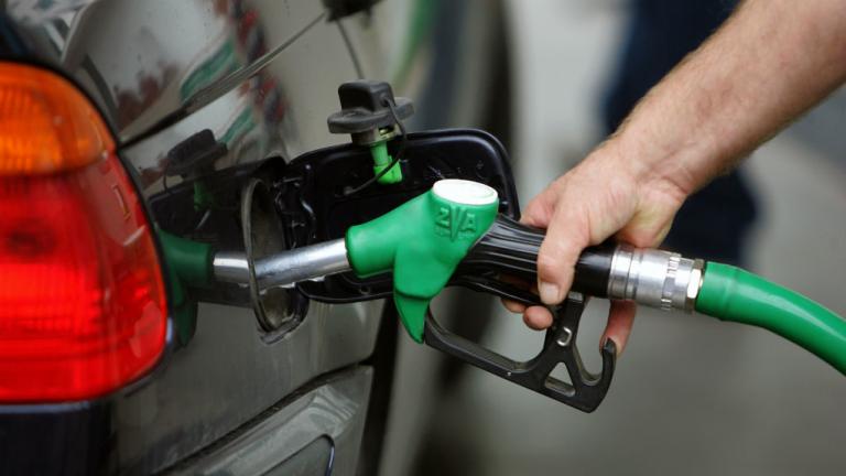 ΤοΝ καθορισμό πλαφόν στις τιμές των καυσίμων σε 17 νομούς της χώρας, εισηγείται η ΡΑΕ