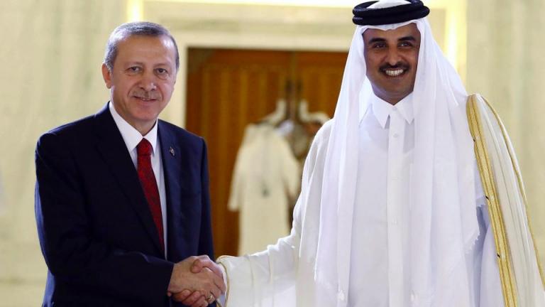 «Ανάσα» 15 δισ. υποσχέθηκε στον Ερντογάν ο φίλος του, εμίρης του Κατάρ
