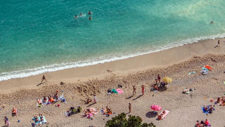 ΚΑΙΡΟΣ 19/8/2017: Αίθριος καιρός με το θερμόμετρο στους 35 βαθμούς