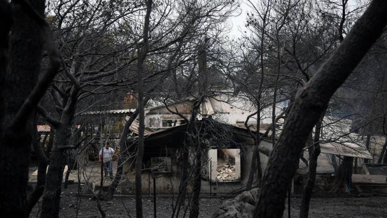 Δεν δείχνουν ανησυχητικά στοιχεία οι μετρήσεις για τον αέρα στα καμένα