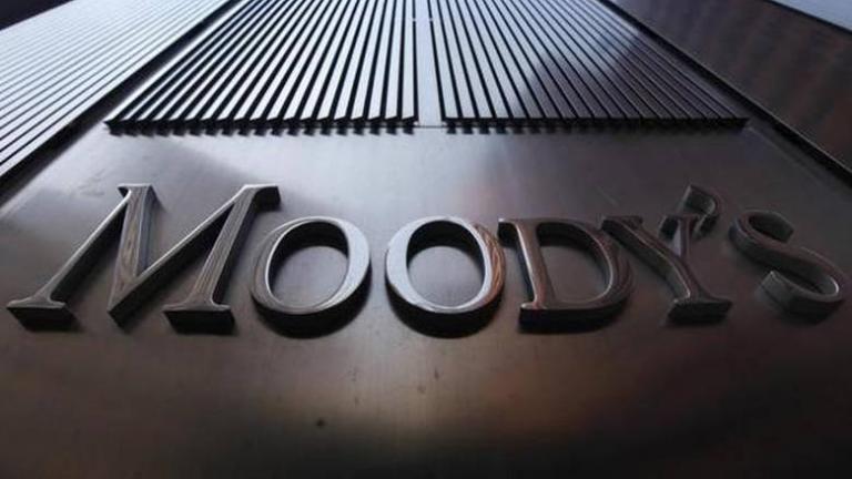 Αιφνιδιαστική αναβολή της αναβάθμισης της ελληνικής οικονομίας από τον οίκο Moody's