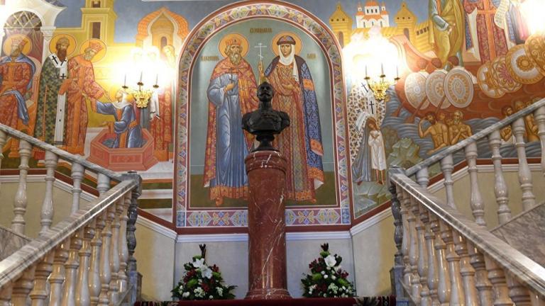 Ο Μητροπολίτης Μόσχας κλιμακώνει τον πόλεμο κατά του Πατριάρχη Βαρθολομαίου