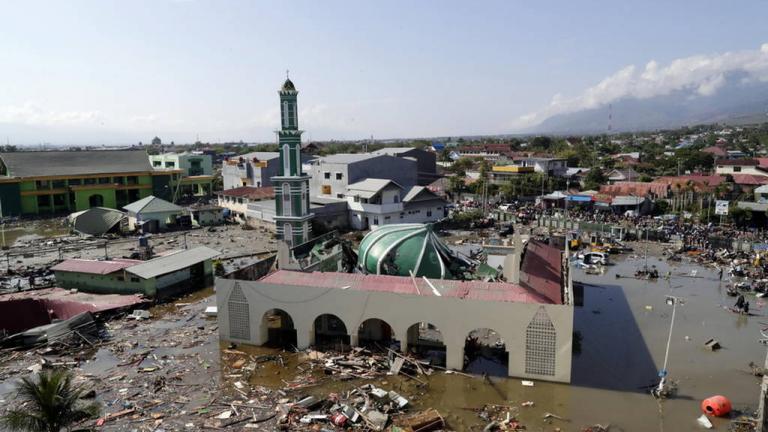 Ινδονησία: 832 οι νεκροί από το σεισμό και το Τσουνάμι 