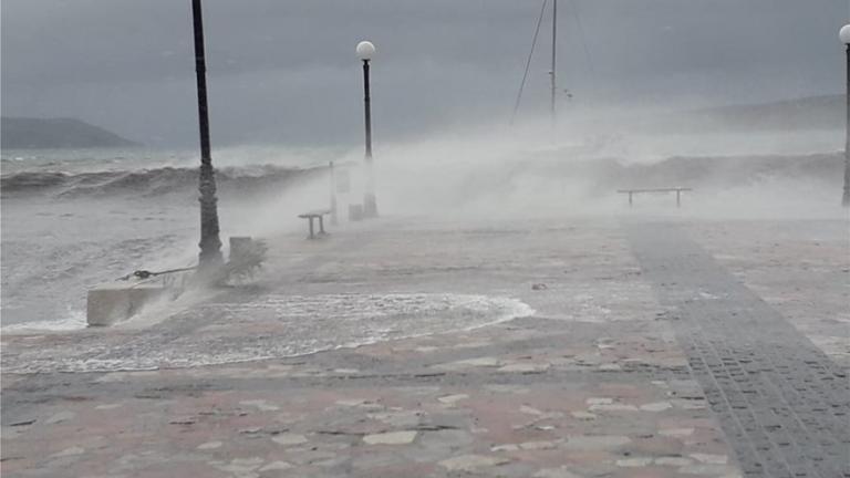 Κυκλώνας Ζορμπάς:  Σφυροκοπά τη Μεσσηνία (ΦΩΤΟ+ΒΙΝΤΕΟ)