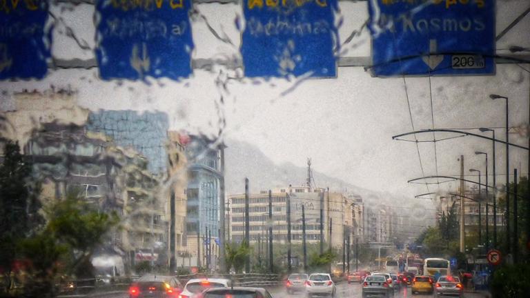 Κυκλώνας Ζορμπάς: Προσοχή τις επόμενες ώρες-Τι εκτιμά ο καθηγητής Ευθύμιος Λέκκας 