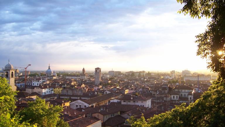 Ιταλία: Εκατόν πενήντα περιστατικά πνευμονίας στην πόλη της Μπρέσια, με τις αρχές να φοβούνται για βακτηρίδιο στο νερό 