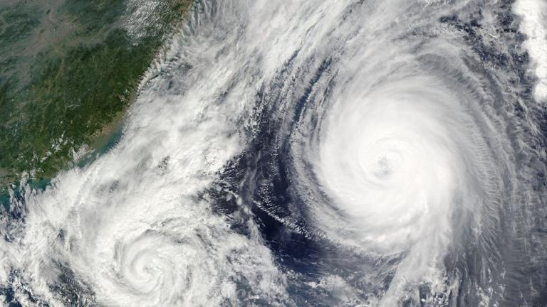 ΗΠΑ: Ο κυκλώνας Φλόρενς πλησιάζει τις ανατολικές ακτές - Ο πληθυσμός ετοιμάζεται για το καταστροφικότερο εδώ και δεκαετίες φαινόμενο 