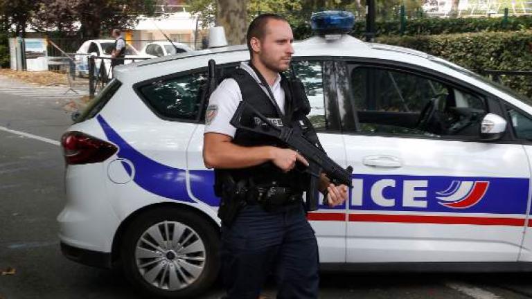 Νέος συναγερμός στο Παρίσι: Απανωτές επιθέσεις με ψαλίδι